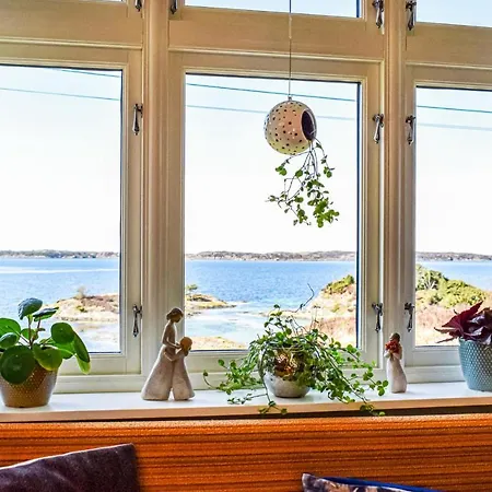 3 Bedroom Awesome In Finnas *
